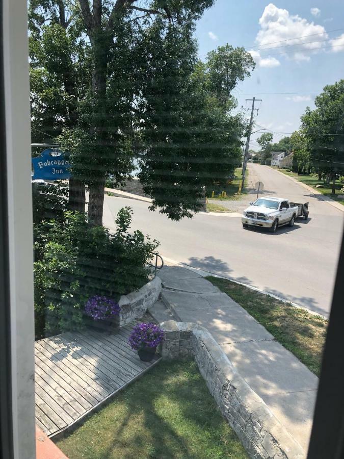 The Bobcaygeon Inn Bagian luar foto